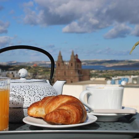 Victoria By Petit Chic Bed and Breakfast Mellieħa Buitenkant foto